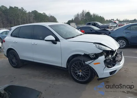 2017 Porsche Cayenne Platinum Edition z USA, uszkodzony, nr VIN WP1AA2A22HKA90909